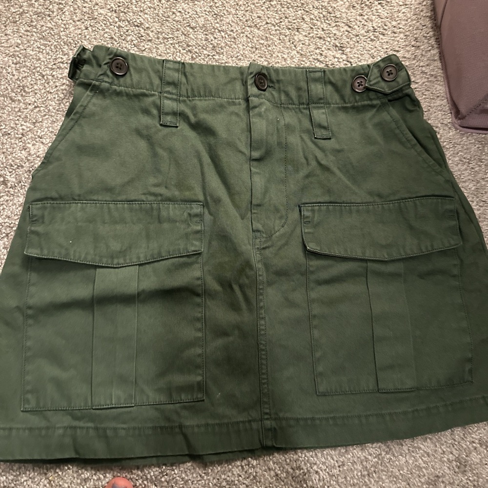 Green cargo skirt